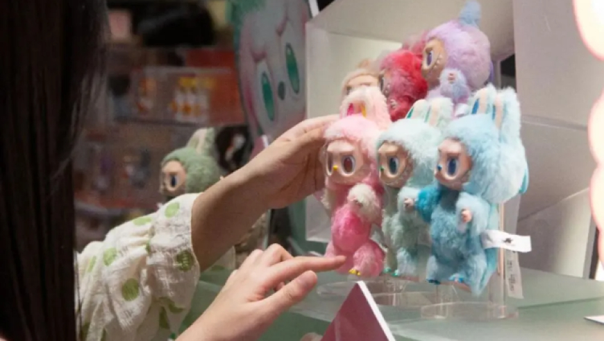 湖南一学校校服出现在伊拉克,澳门最准一肖一码一码配套成龙w,详细释义解释落实_工具版V9.41